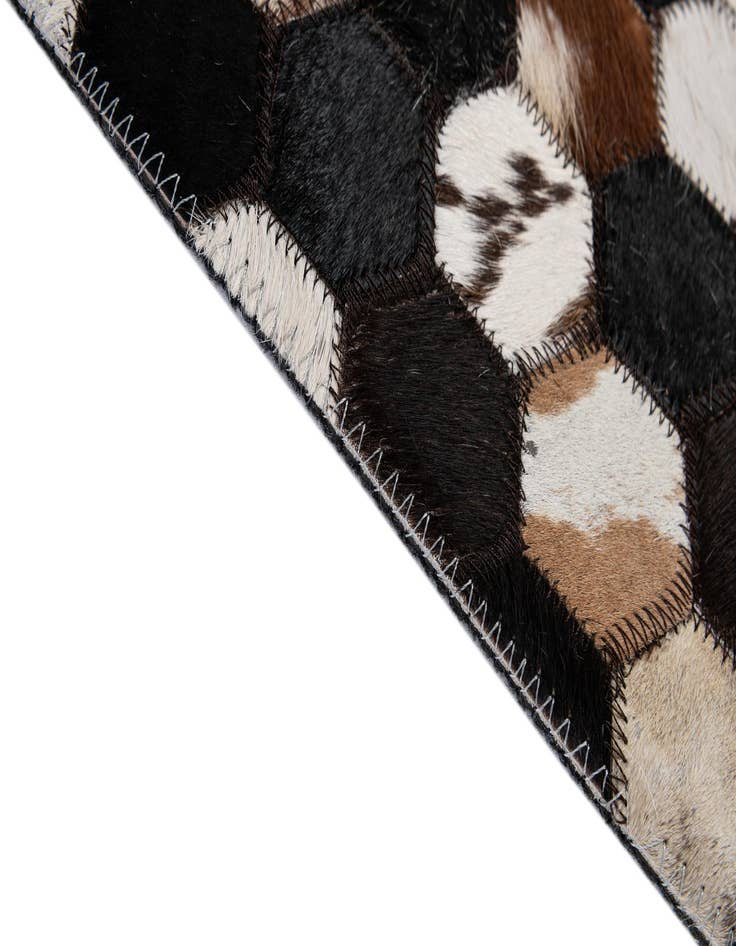 Detail image of  5' 1 x 8' Cowhide - Patchwork Rug