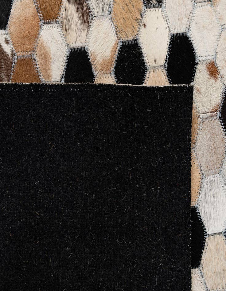 Detail image of  5' 1 x 8' Cowhide - Patchwork Rug