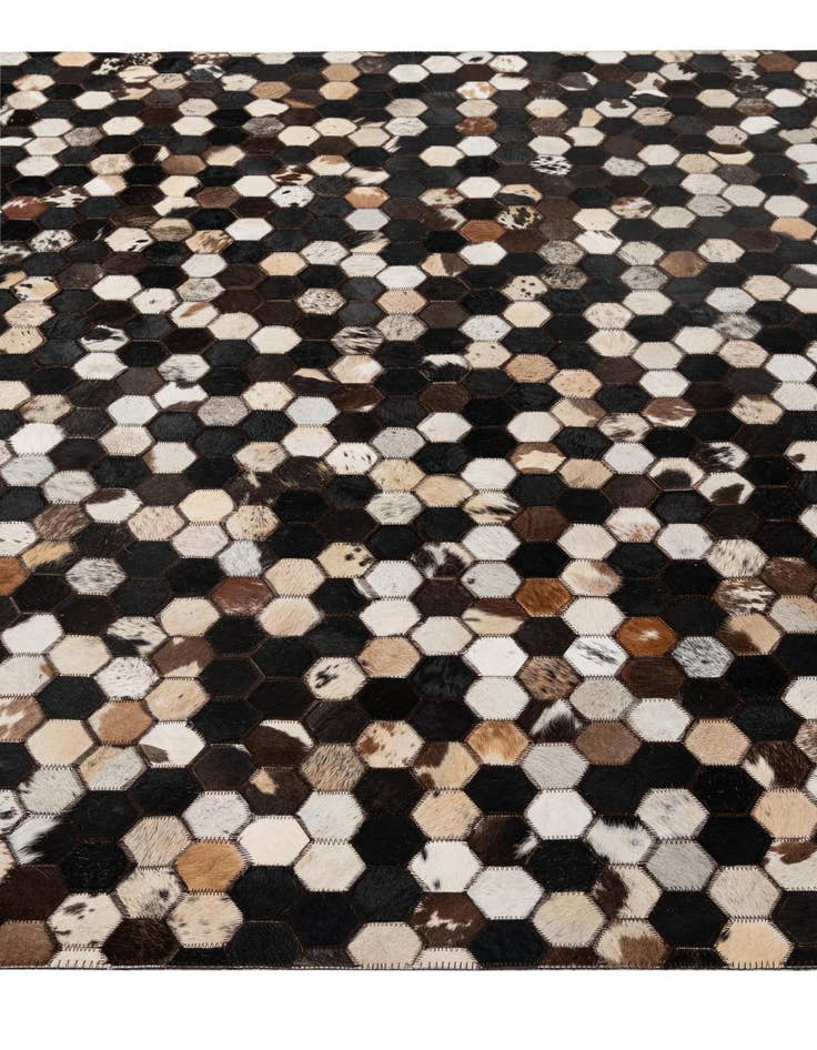 Detail image of  5' 1 x 8' Cowhide - Patchwork Rug