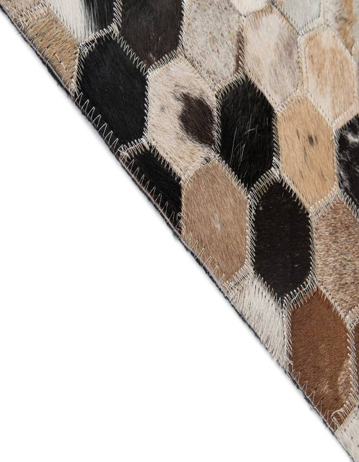 Detail image of  5' 1 x 8' Cowhide - Patchwork Rug