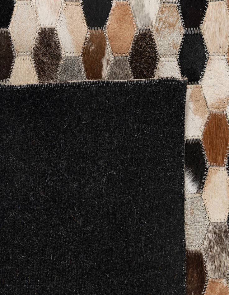 Detail image of  5' 1 x 8' Cowhide - Patchwork Rug