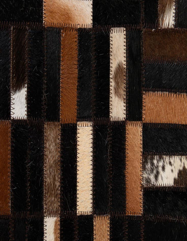 Detail image of  5' x 7' 10 Cowhide - Patchwork Rug