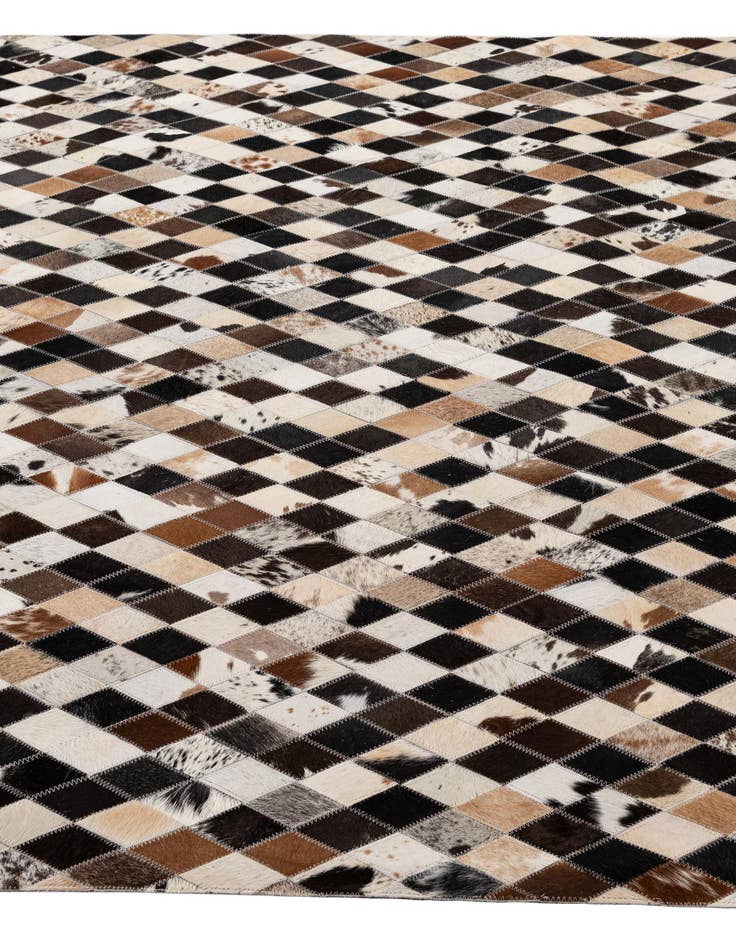 Detail image of  5' 1 x 8' Cowhide - Patchwork Rug