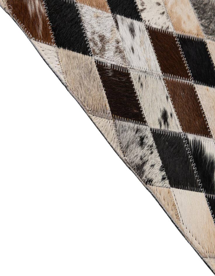 Detail image of  5' 1 x 8' Cowhide - Patchwork Rug