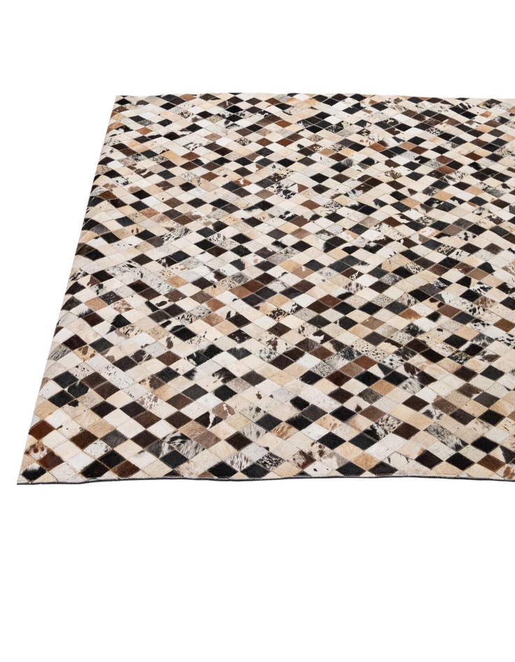 Detail image of  5' x 7' 11 Cowhide - Patchwork Rug