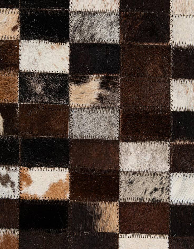 Detail image of  5' x 8' Cowhide - Patchwork Rug