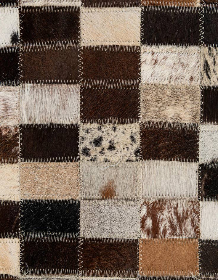 Detail image of  5' x 7' 11 Cowhide - Patchwork Rug