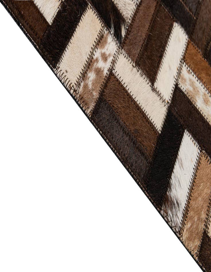 Detail image of  5' x 7' 10 Cowhide - Patchwork Rug