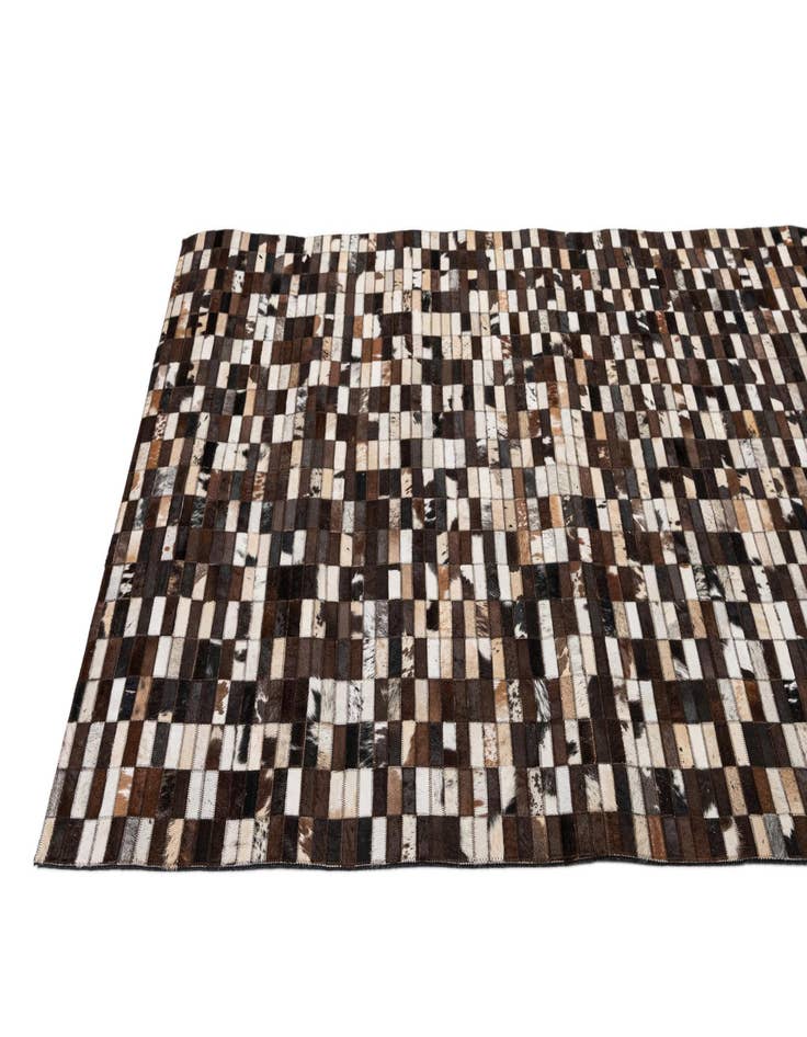 Detail image of  5' x 7' 11 Cowhide - Patchwork Rug