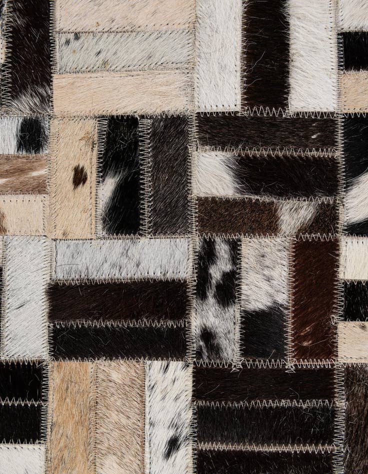 Detail image of  5' x 7' 11 Cowhide - Patchwork Rug