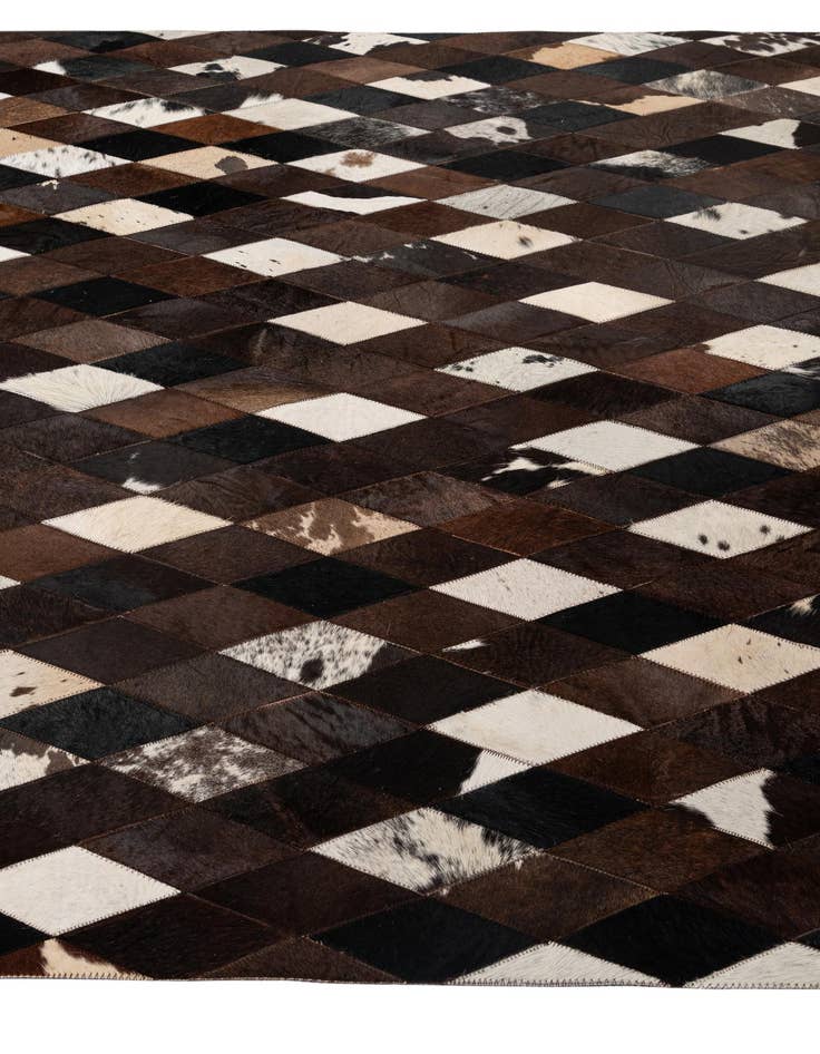 Detail image of  5' 9 x 8' Cowhide - Patchwork Rug