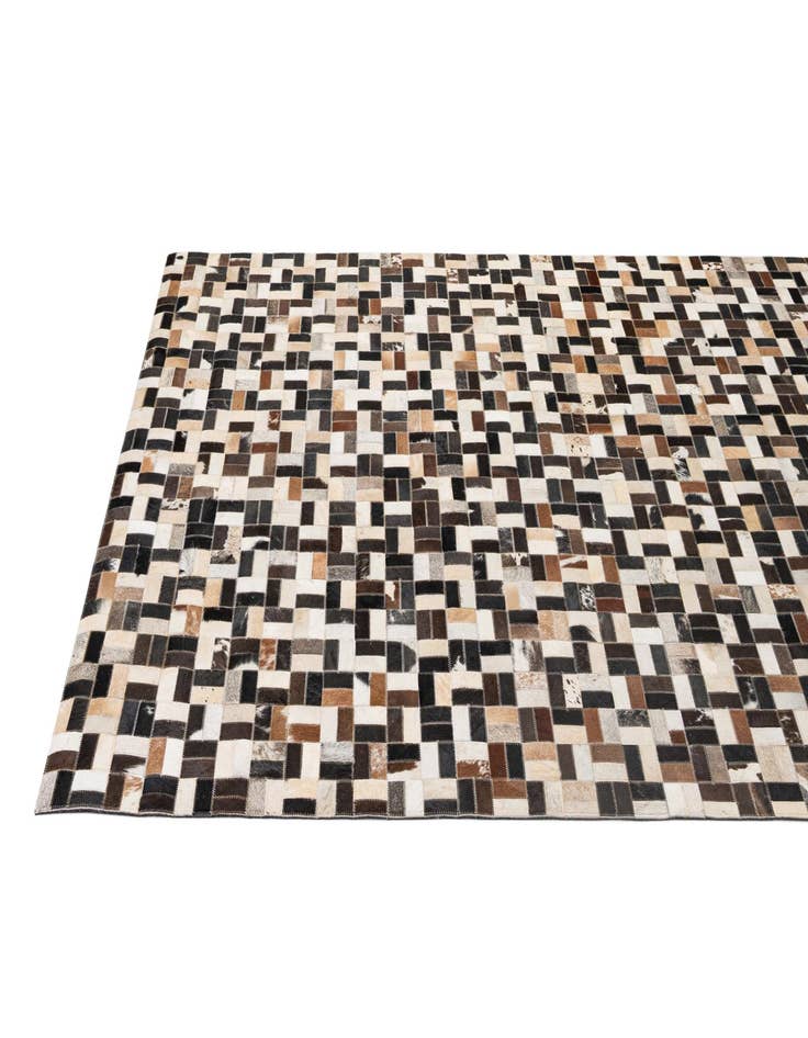 Detail image of  5' 1 x 8' Cowhide - Patchwork Rug