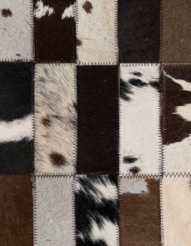 Detail image of  5' x 7' 11 Cowhide - Patchwork Rug