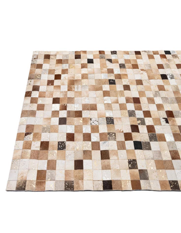 Detail image of  5' 1 x 8' Cowhide - Patchwork Rug