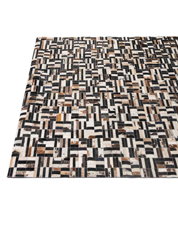 Detail image of  5' 1 x 8' Cowhide - Patchwork Rug