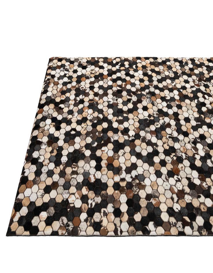 Detail image of  5' 1 x 8' Cowhide - Patchwork Rug