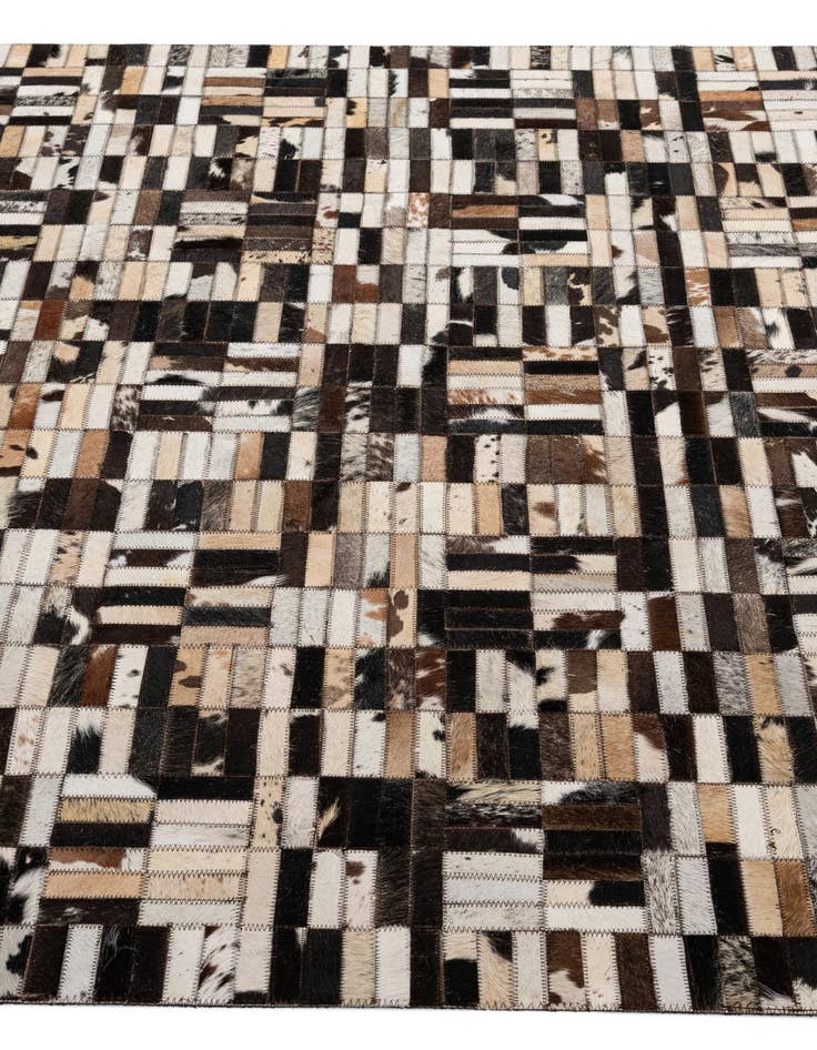Detail image of  5' x 7' 10 Cowhide - Patchwork Rug