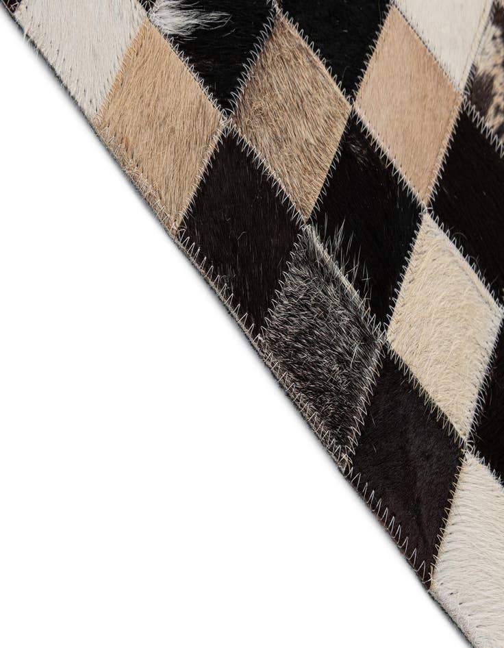 Detail image of  5' x 8' Cowhide - Patchwork Rug