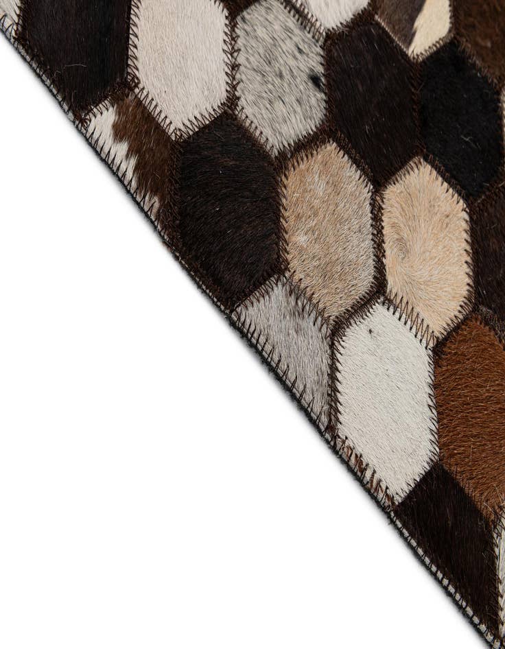 Detail image of  5' 1 x 8' Cowhide - Patchwork Rug