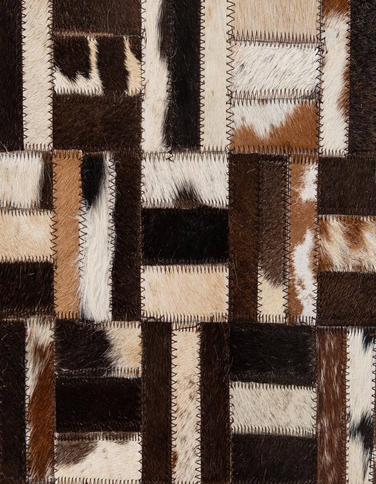 Detail image of  5' x 7' 11 Cowhide - Patchwork Rug