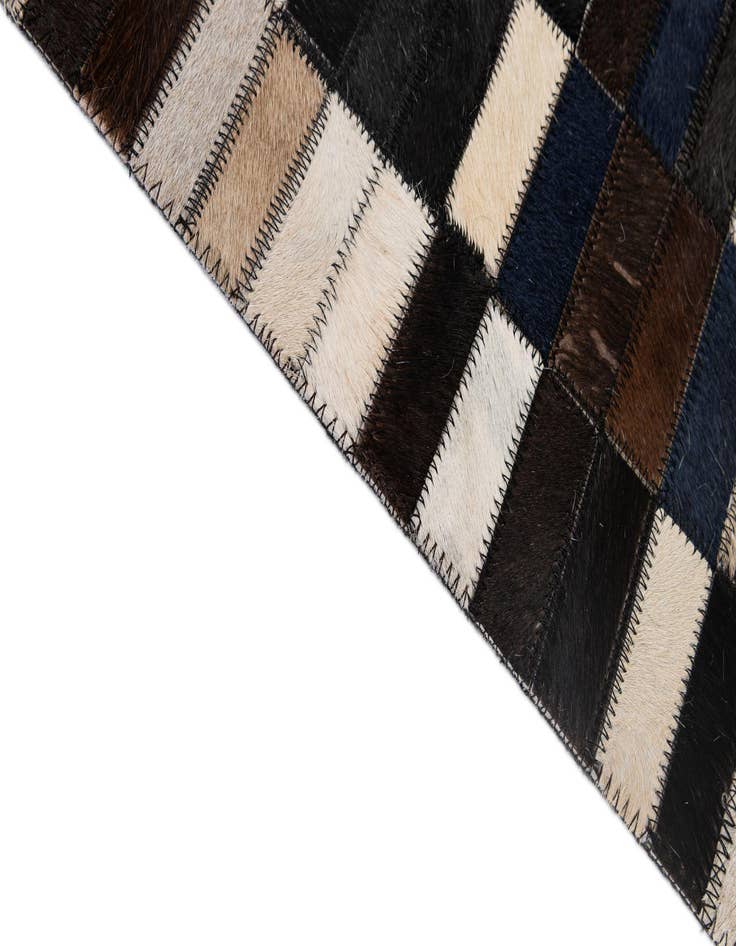 Detail image of  5' x 7' 11 Cowhide - Patchwork Rug
