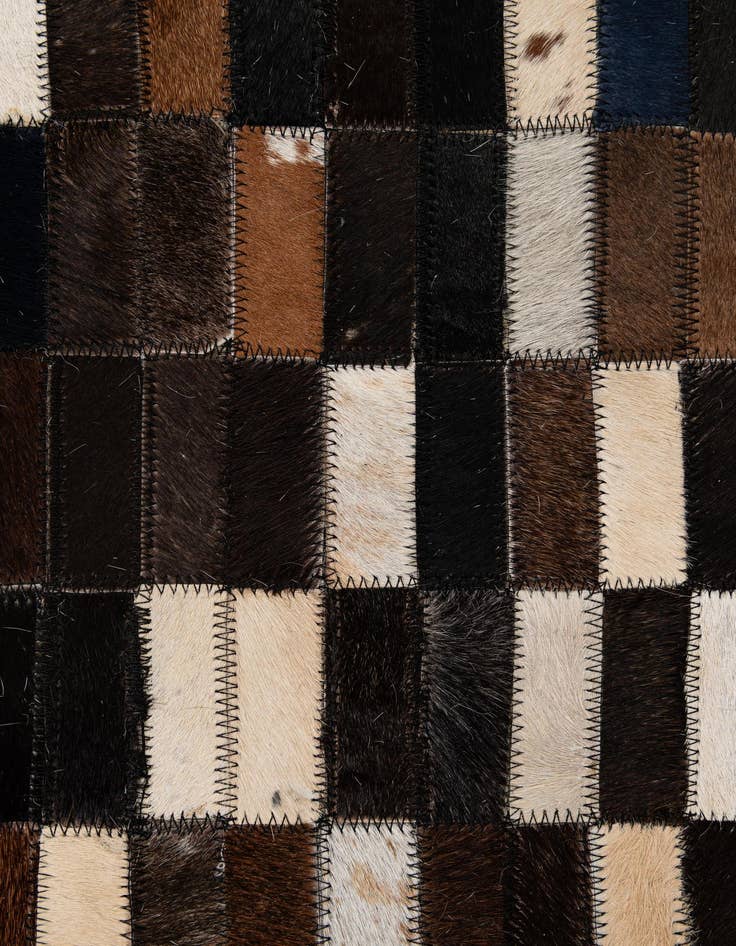 Detail image of  5' x 7' 11 Cowhide - Patchwork Rug