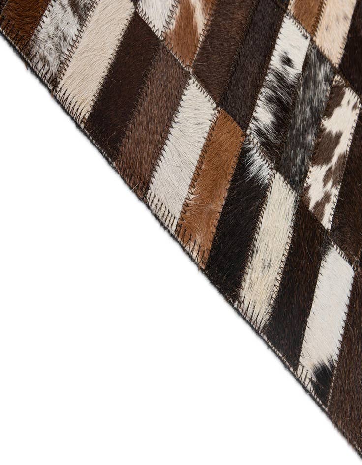 Detail image of  5' x 8' Cowhide - Patchwork Rug