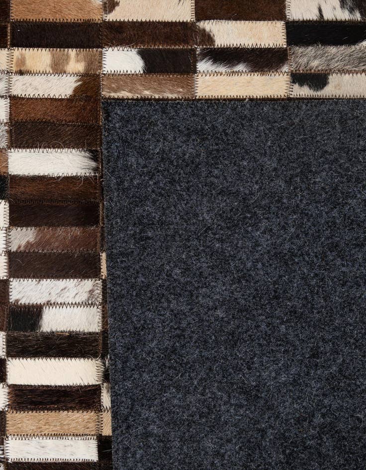 Detail image of  5' x 8' Cowhide - Patchwork Rug