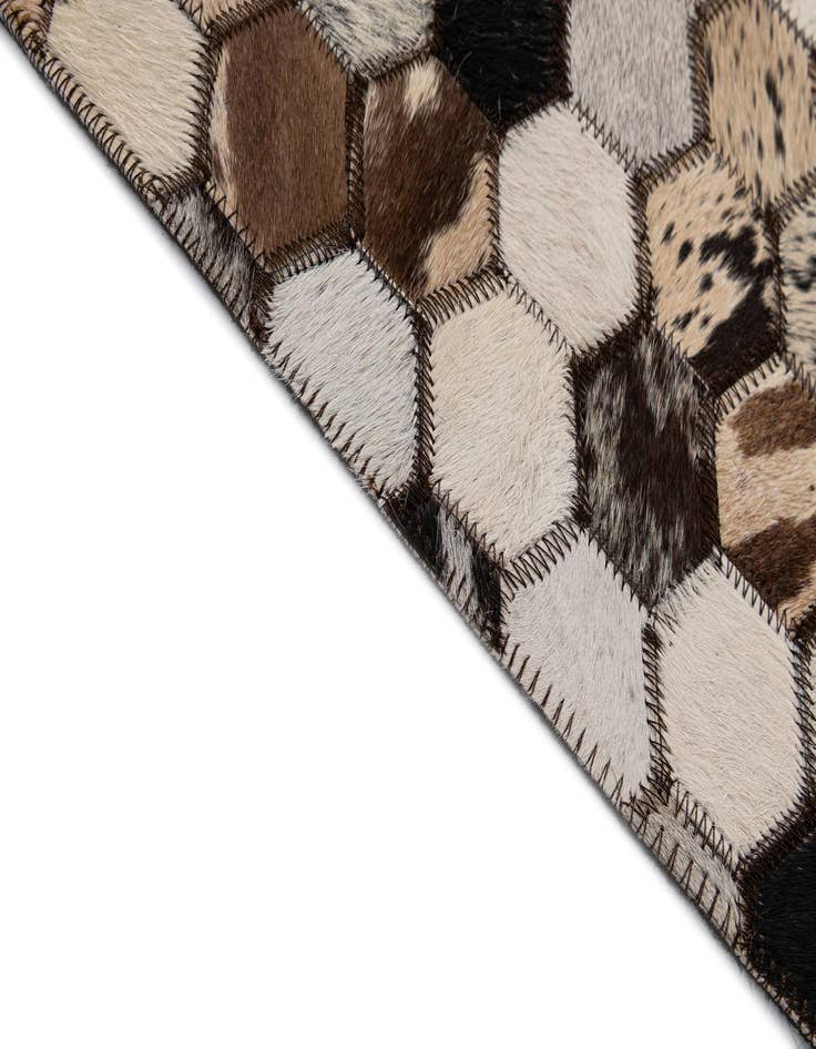 Detail image of  5' x 7' 10 Cowhide - Patchwork Rug