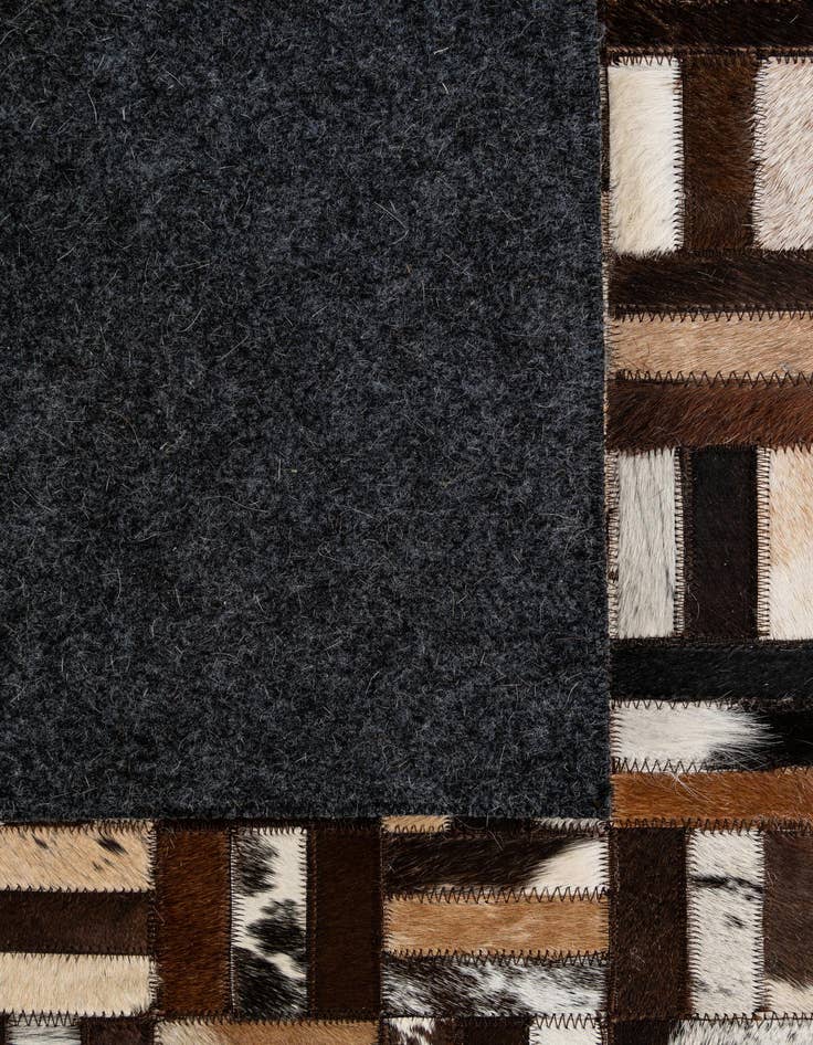 Detail image of  5' x 7' 10 Cowhide - Patchwork Rug