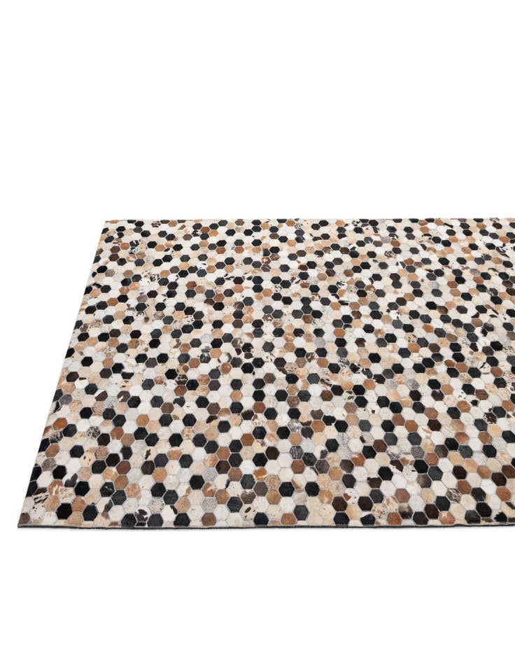 Detail image of  5' 1 x 8' Cowhide - Patchwork Rug