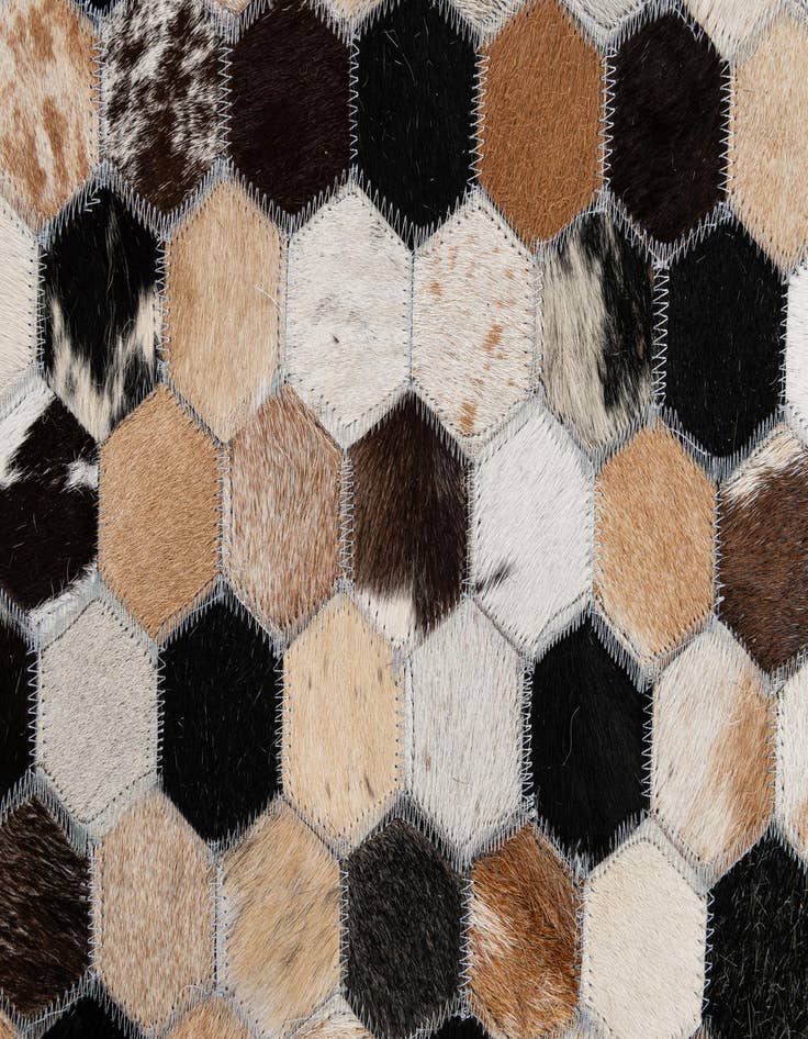 Detail image of  5' 1 x 8' Cowhide - Patchwork Rug