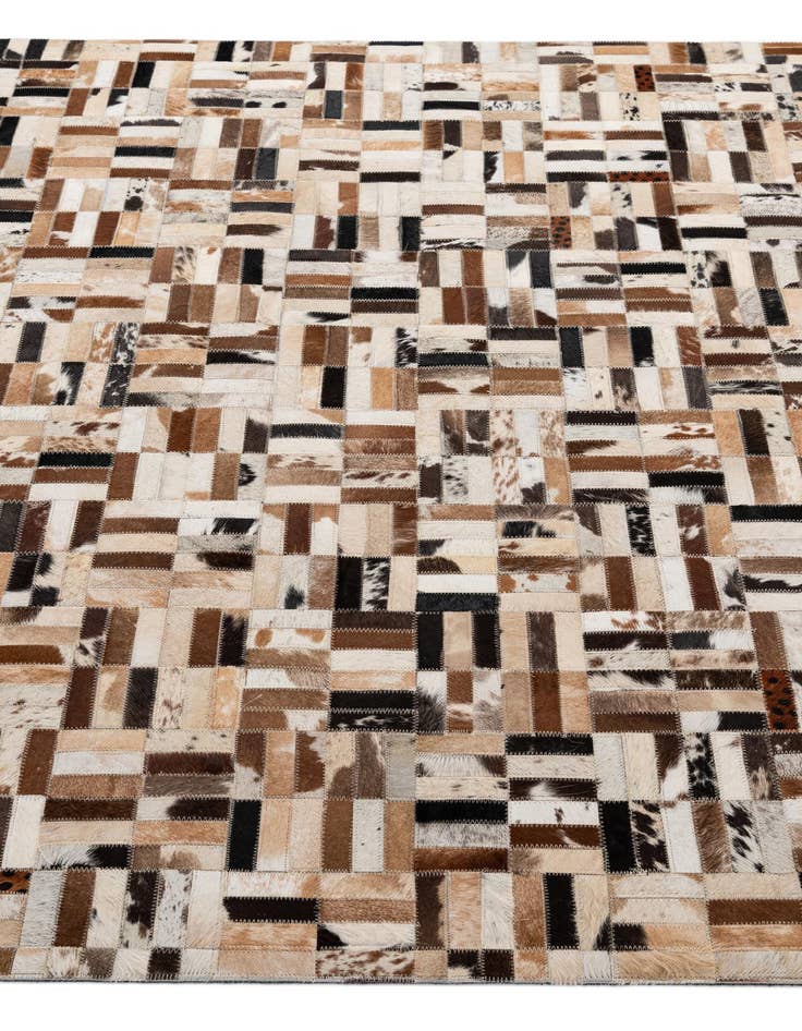 Detail image of  5' 1 x 8' Cowhide - Patchwork Rug