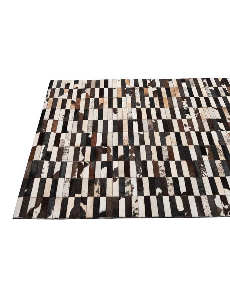 Detail image of  4' 11 x 7' 11 Cowhide - Patchwork Rug