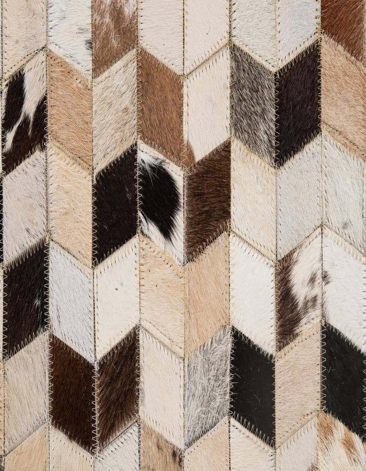 Detail image of  5' x 7' 11 Cowhide - Patchwork Rug