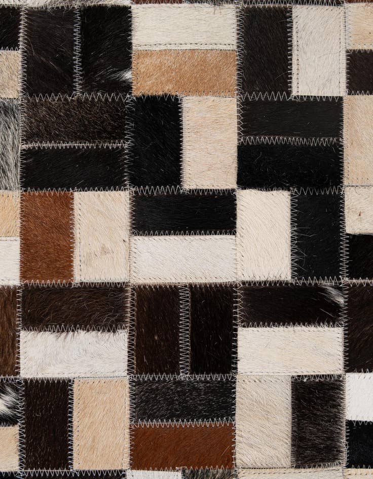 Detail image of  5' x 8' Cowhide - Patchwork Rug
