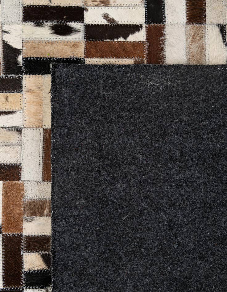 Detail image of  5' 1 x 8' Cowhide - Patchwork Rug