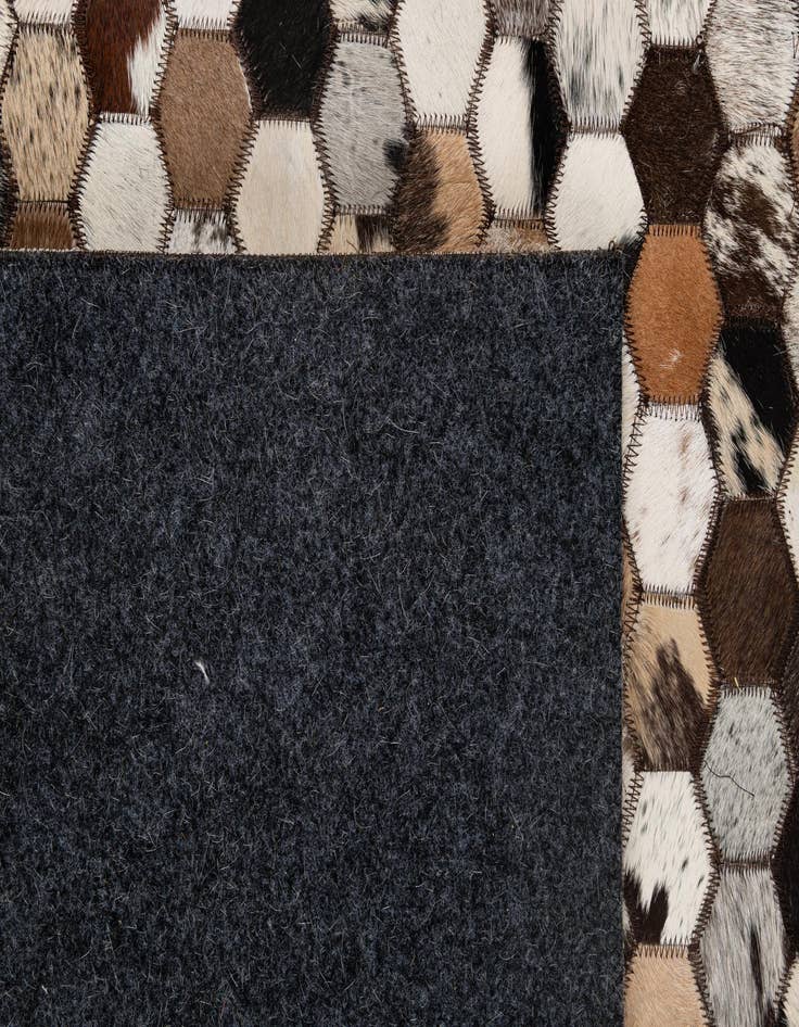 Detail image of  5' x 7' 10 Cowhide - Patchwork Rug