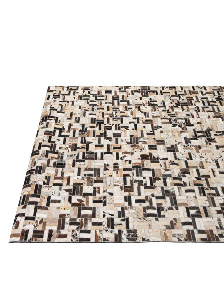 Detail image of  5' 1 x 8' Cowhide - Patchwork Rug