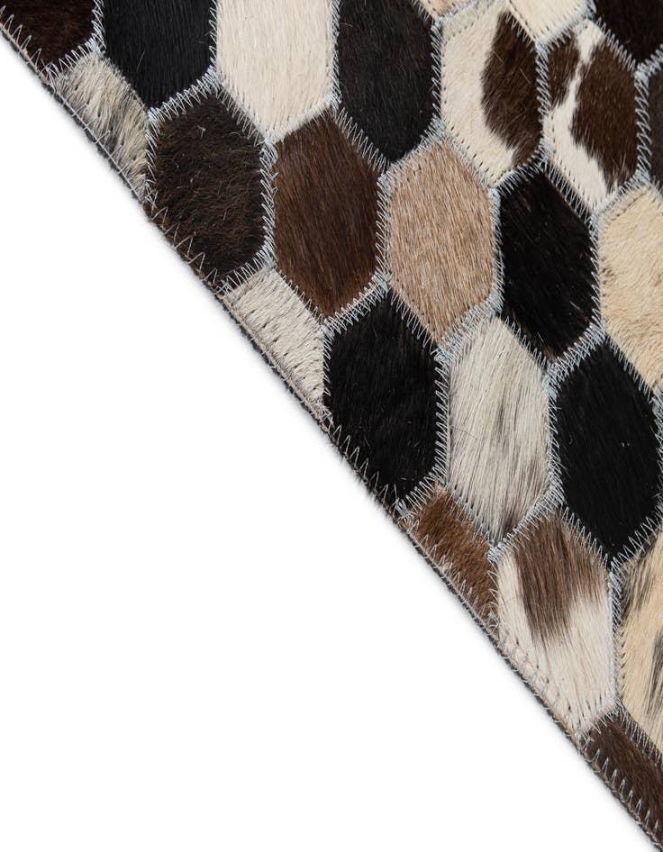 Detail image of  5' 1 x 8' Cowhide - Patchwork Rug