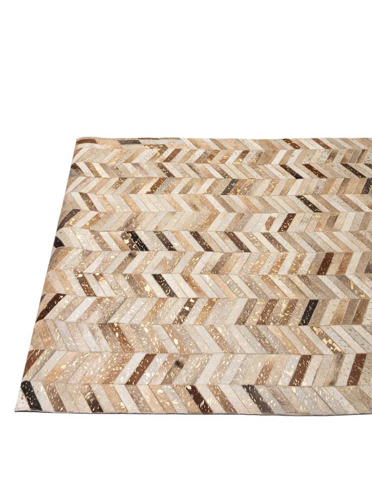 Detail image of  5' 1 x 8' Cowhide - Patchwork Rug