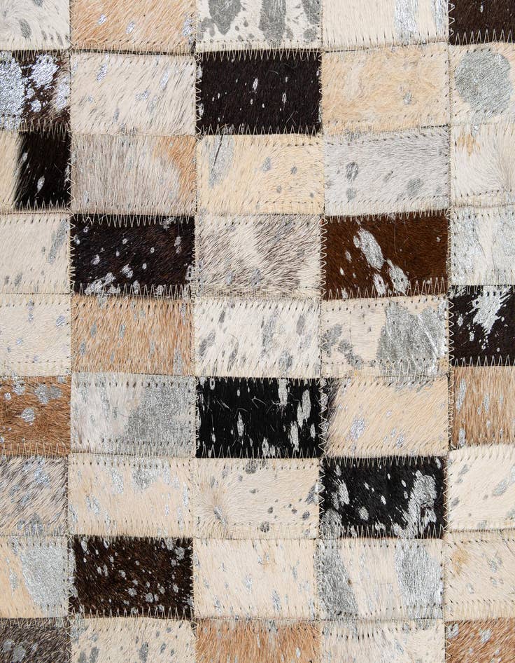 Detail image of  5' x 7' 11 Cowhide - Patchwork Rug