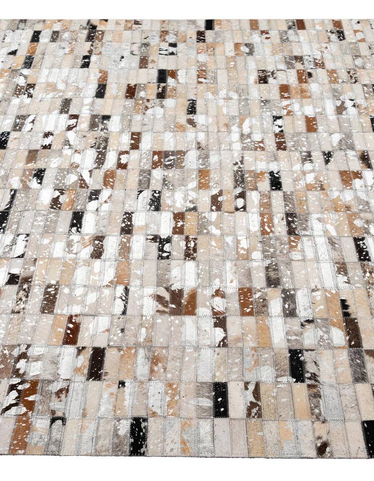 Detail image of  5' 1 x 8' Cowhide - Patchwork Rug