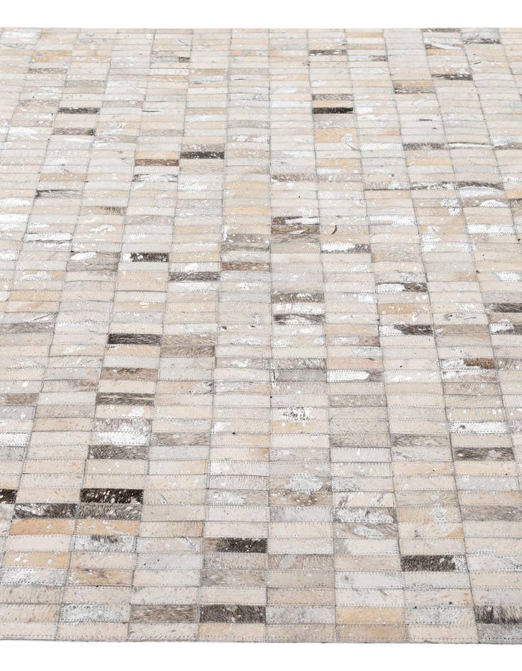 Detail image of  5' 1 x 8' Cowhide - Patchwork Rug