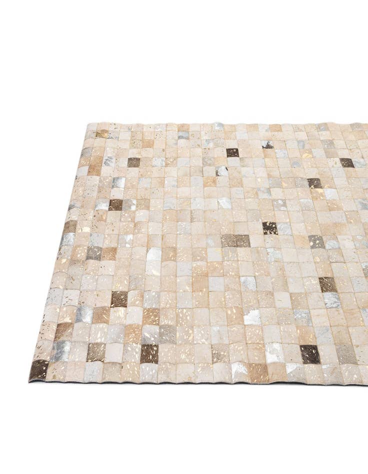 Detail image of  5' 1 x 8' Cowhide - Patchwork Rug