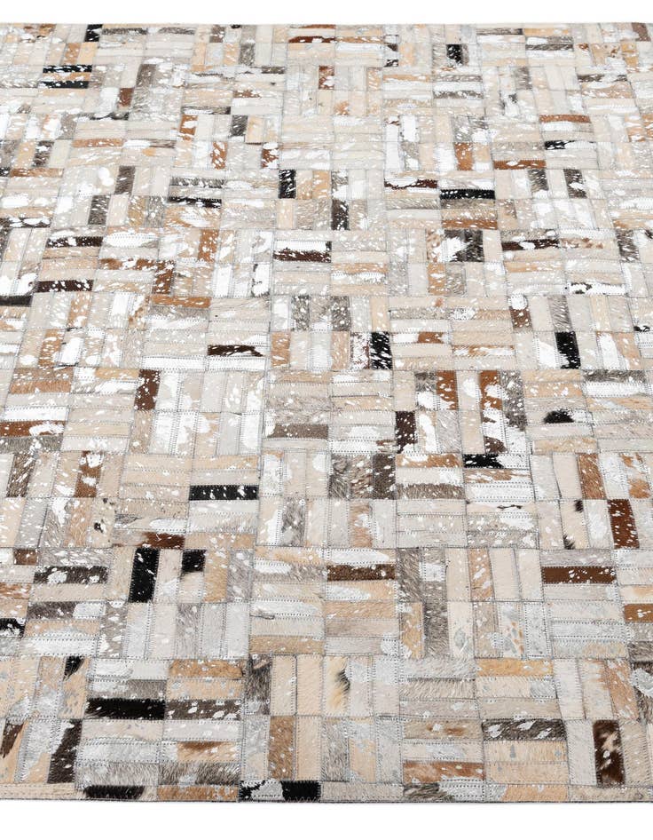 Detail image of  5' 1 x 8' Cowhide - Patchwork Rug