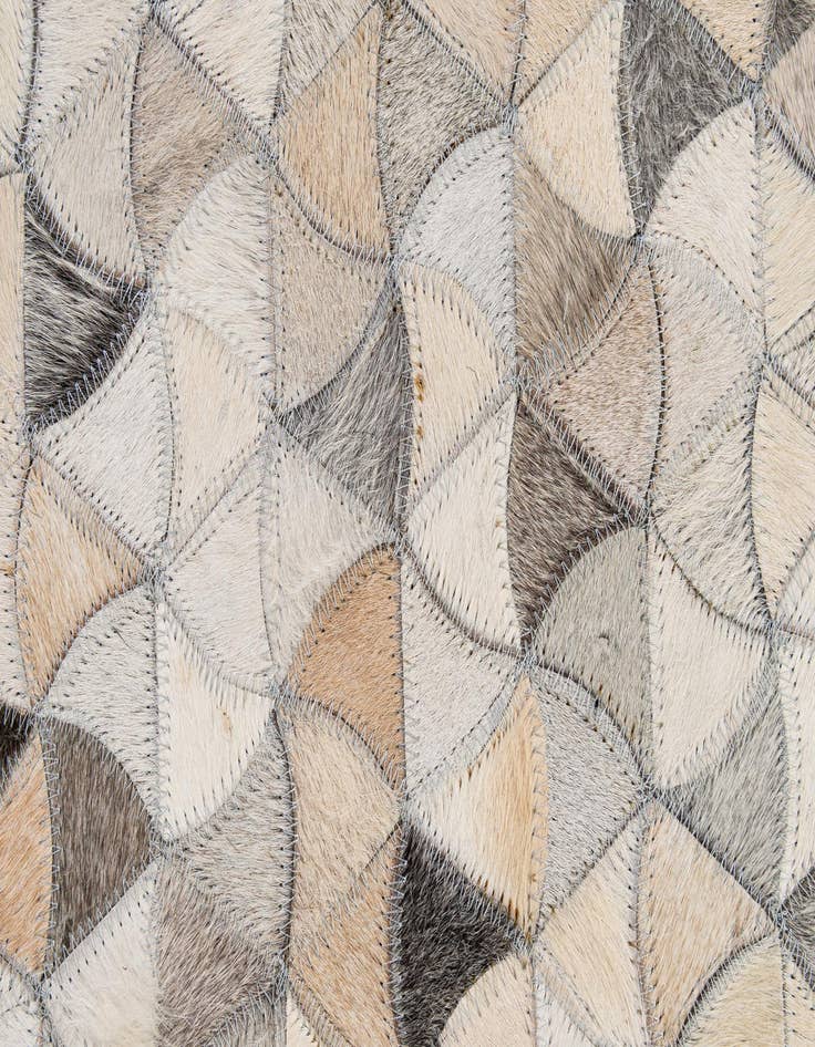 Detail image of  4' 11 x 8' Cowhide - Patchwork Rug