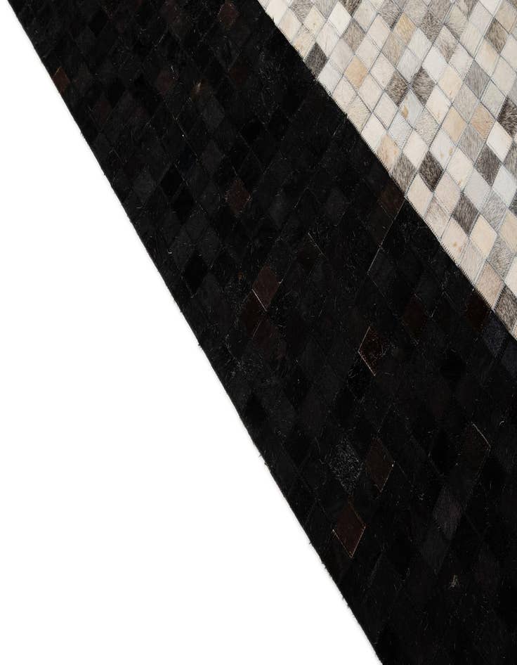 Detail image of  5' x 8' Cowhide - Patchwork Rug