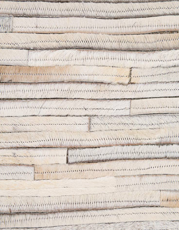Detail image of  5' 1 x 8' Cowhide - Patchwork Rug