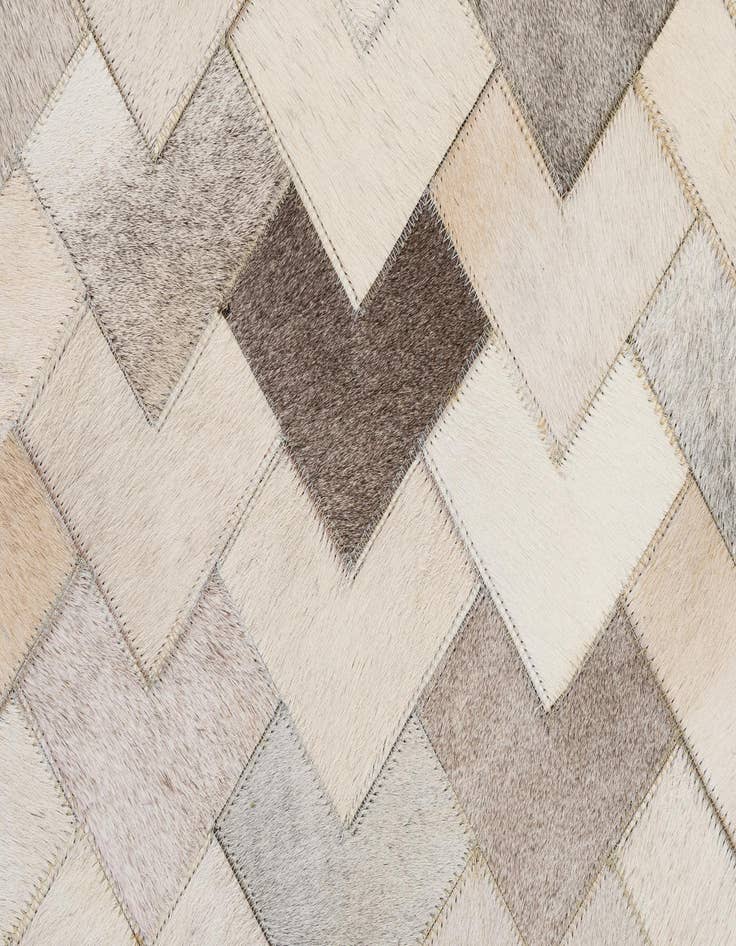 Detail image of  5' 2 x 8' Cowhide - Patchwork Rug